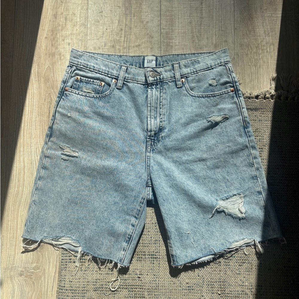 GAP Women’s Distressed Denim Shorts - Light Blue